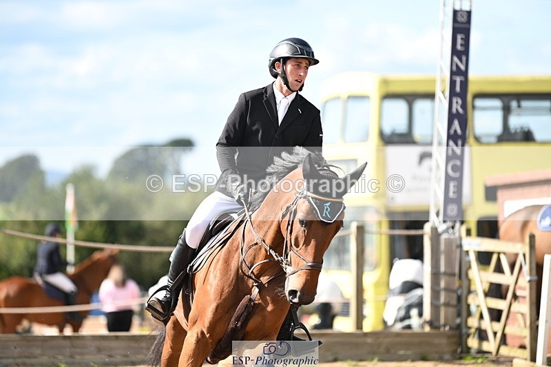 240913A-145225-04936 - Cls 17 National 1.30m Open