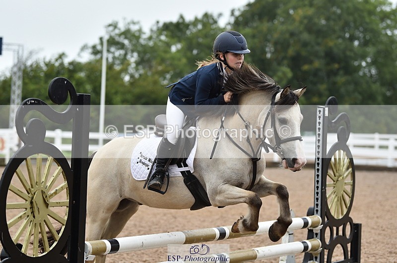 220829A-163838-00283 - 70cm Classes 3a 3b & 4