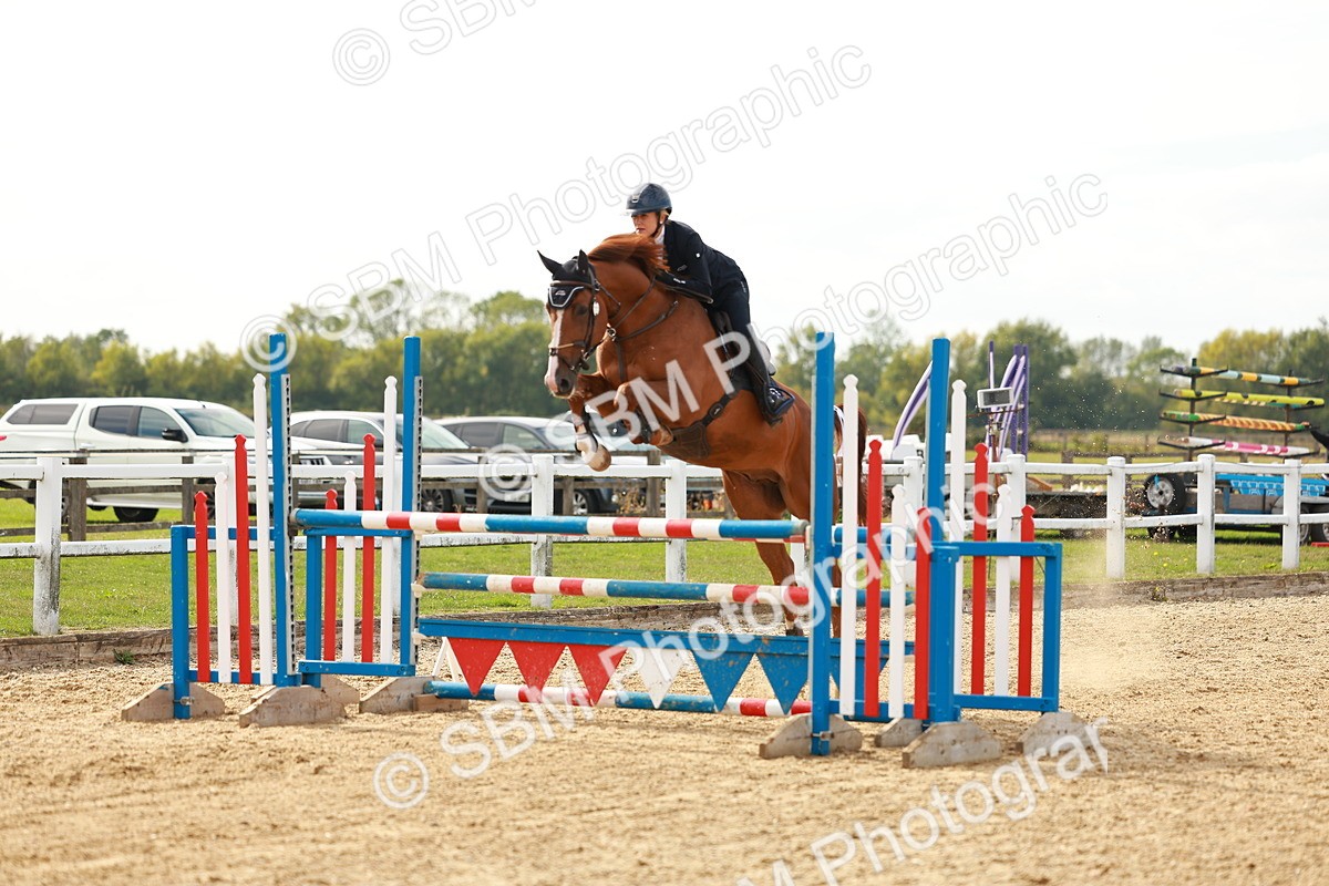 SBM_001825 - Class 4 - Senior Newcomers - 1.10m