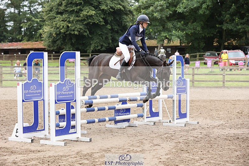 240804-143453-15961 - 605-Xanthe_Baylis-TULLIBARDS_HERSELF