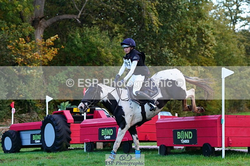 251025A-163400-22026 - H-607-Hannah.Bourgoine