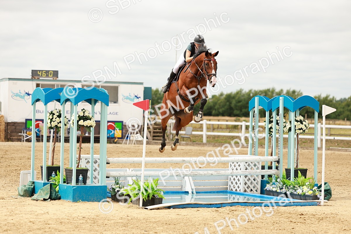 SBM_018084 - Class 21 - Senior Newcomers Championship 2d Rd