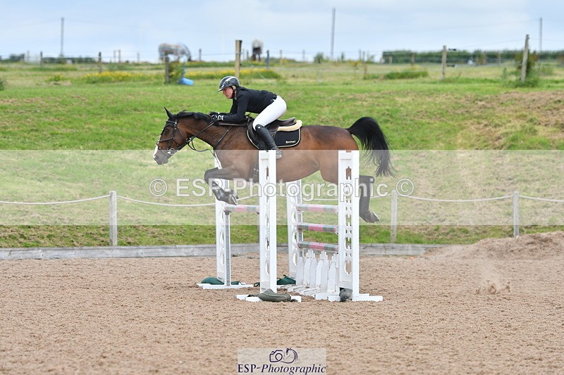 240609A-141618-06089 - Cls 19 Snr Foxhunter and 1.20m Open