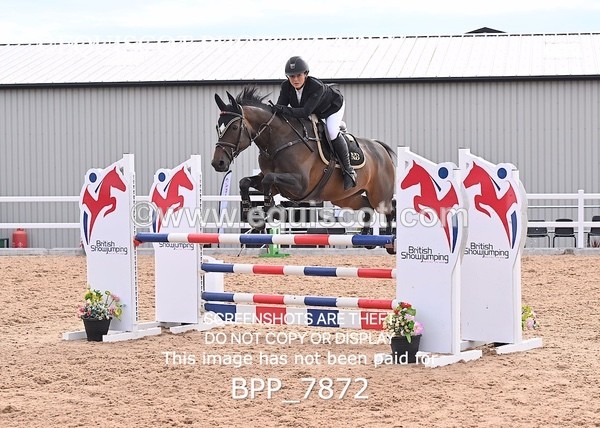 BPP_7872 - CLASS 16 FRI GFS Saddles Senior Newcomers/1.10m Open