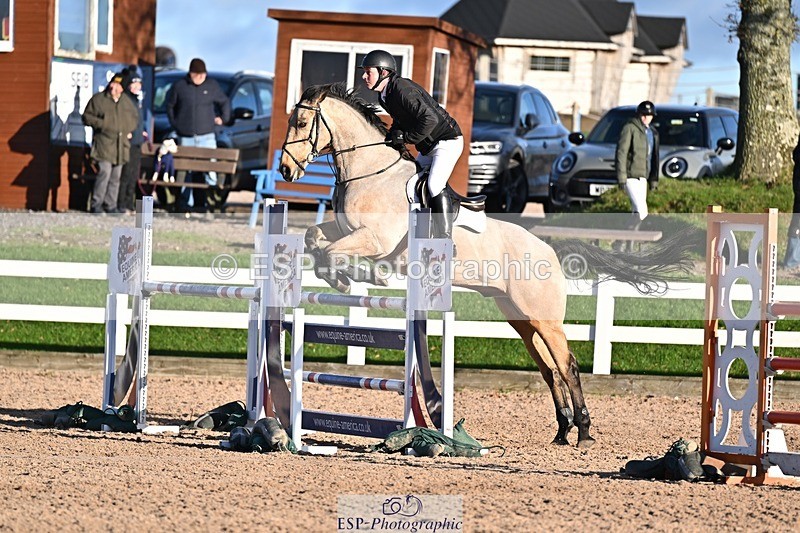 251119-142408-00545 - Cls 5 Foxhunter and 1.20m Open
