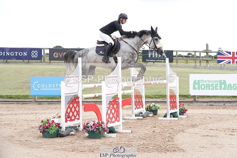 250801-103210-04749 - Cls 14 Snr Fox 1st Rnd