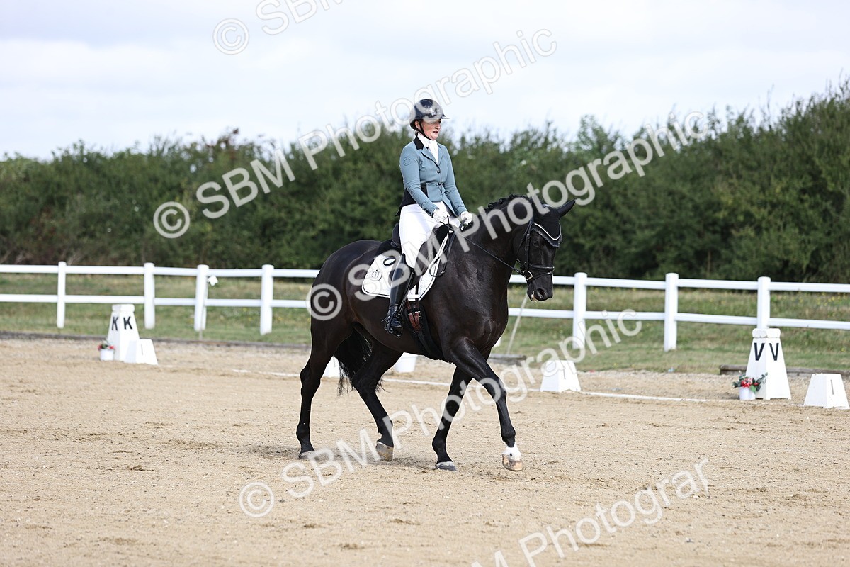 SBM_016058 - Class 14 - Novice 23 - 10.29-11.32