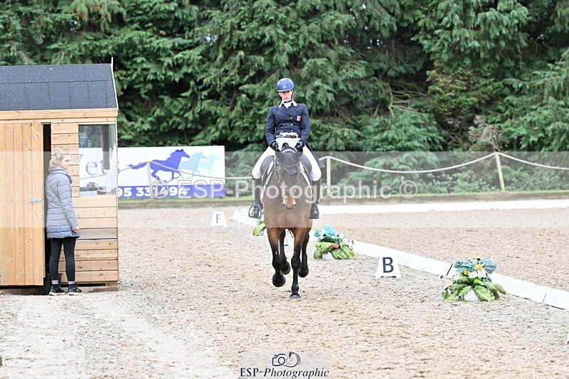 251022A-152410-00530 - B-112-Christina.Wiederkehr