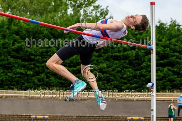 Sen25SUN-915680 - Field Male