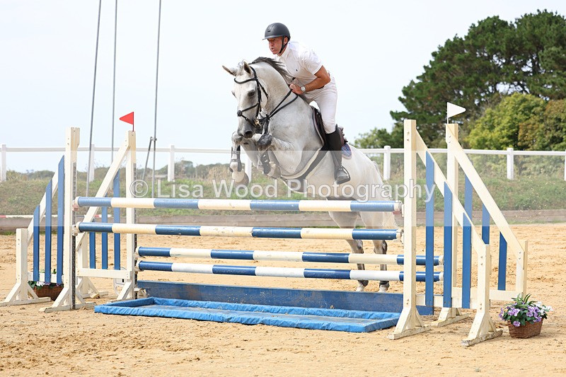3E7A4348 - Class 8: Senior Foxhunter/1.20 open