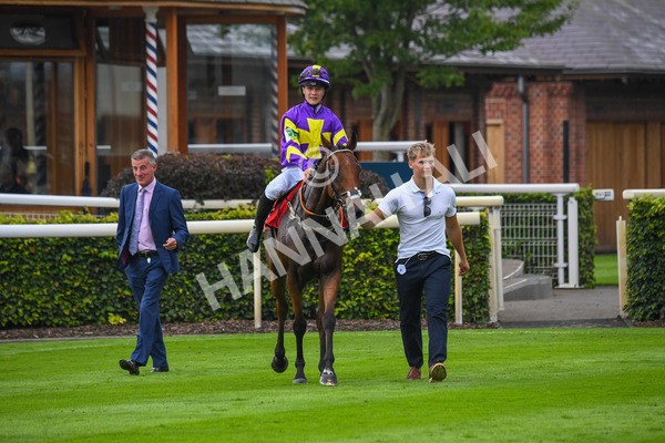 100923-Pony Race 2-Its Fatherted-0314 - Pony Race 2 12.45 The Dragon (TV and Film) Studios Pony Race 148cm & Under