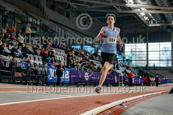Age26SUN-811122 - Track Male Set One