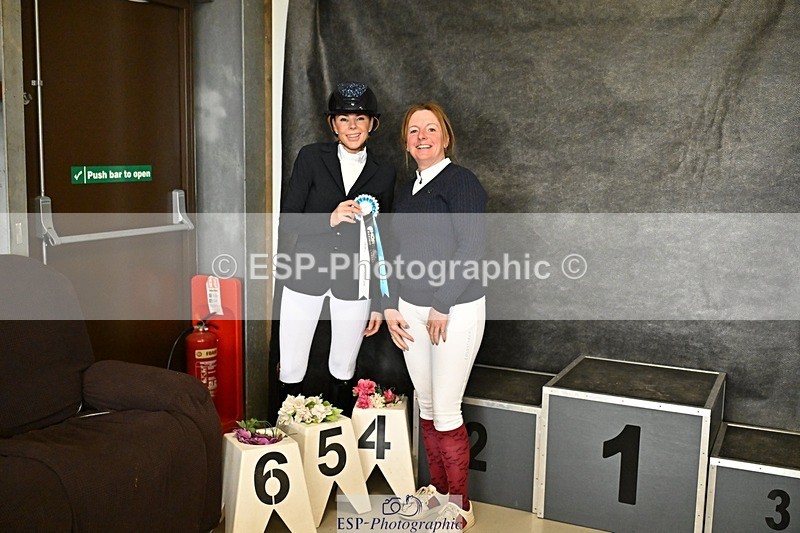 260214-143823-04381 - Cls 16 Medium Gold Presentations
