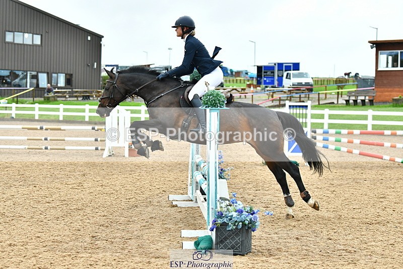 230730A-130111-09919 - Cls 33 85cm Amateur Quali