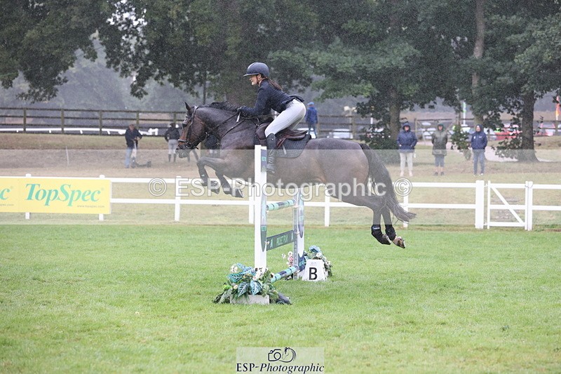 250830A-133535-06723 - Cls 16 Snr Newcomers and 1.10m Open