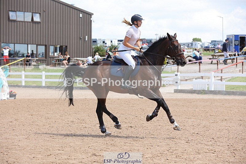 240718A-125113-05278 - Cls 9, 1 Star Bronze Tour 1.10m