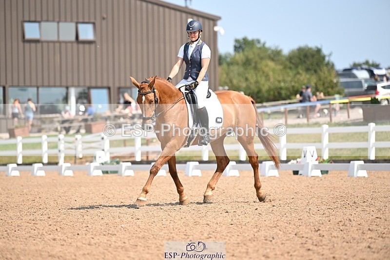 250816-122335-04490 - 051-Alana.ShaplandForever.Autumn.DS