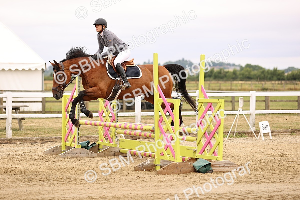 SBM_024287 - Class 8 - Clear Round