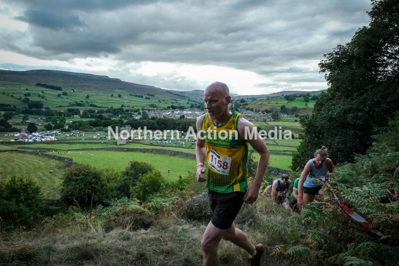DSCF5105 - Reeth Fell race seniors