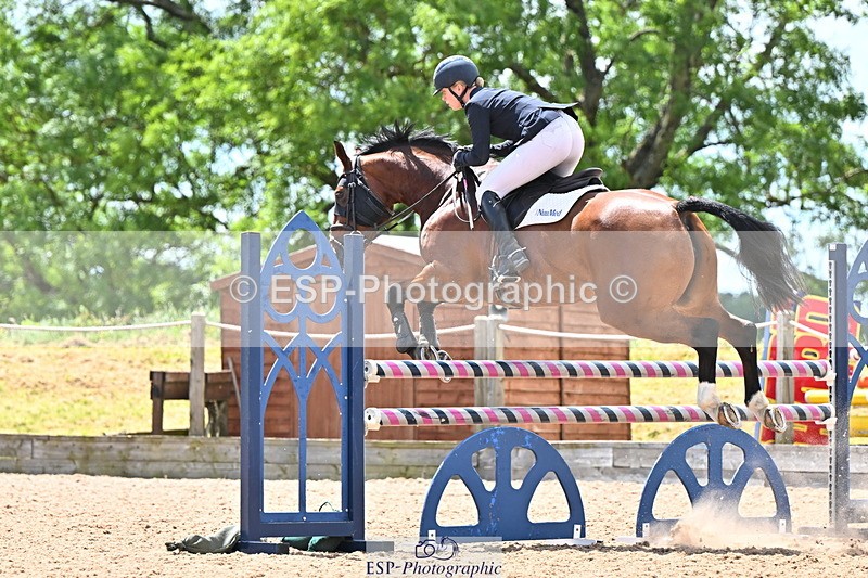 240608A-131148-02494 - Cls 4 Snr Newcomers and 1.10m Open