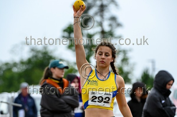 ComMast25-920717 - Field Female Set Two