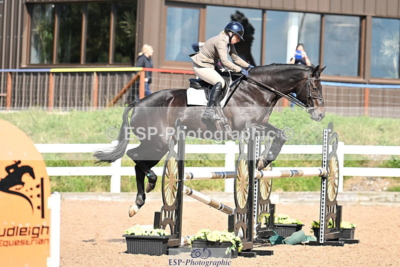 240914A-142043-07598 - Cls 24-S 1.05m Amateur Qualifier