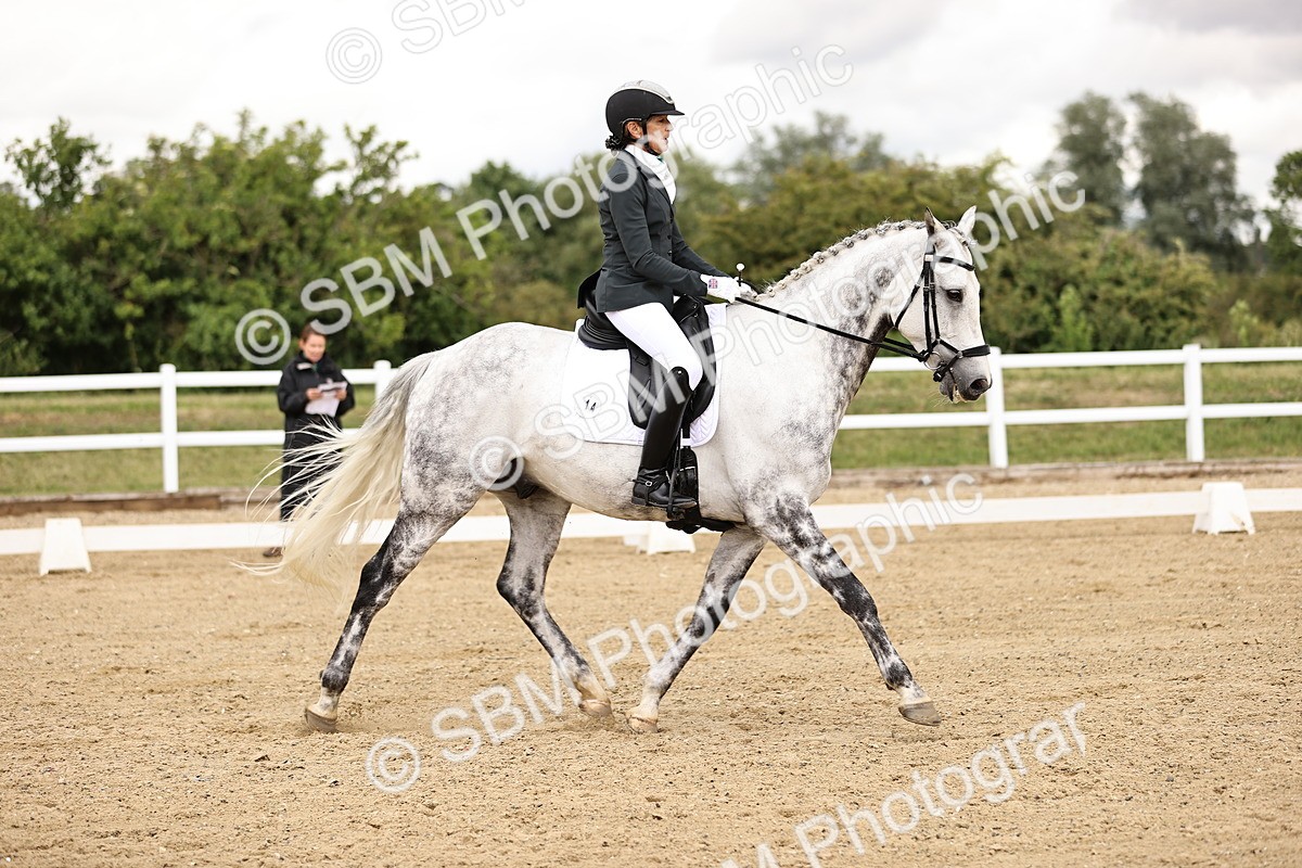 SBM_001973 - Class 2 - Novice 4 - 10.36-11.39