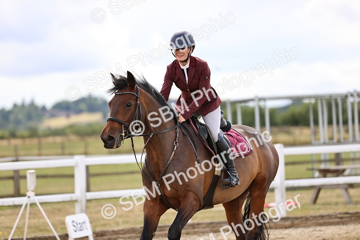 SBM_027041 - Class 13 - Senior Newcomers - 1.10m