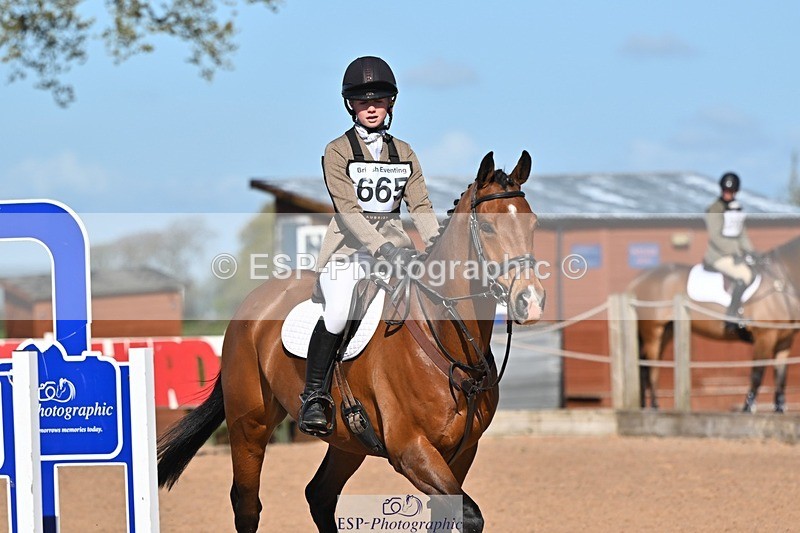 260419-101006-09633 - N-665-Chloe.Fox-Pitt