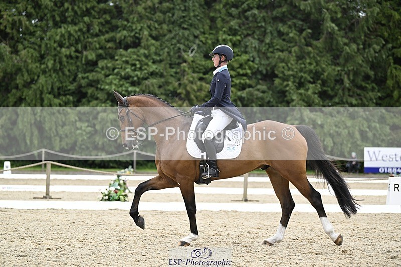 240523-164509-05509 - 446-SOMMERSBY-Jenny_Caras