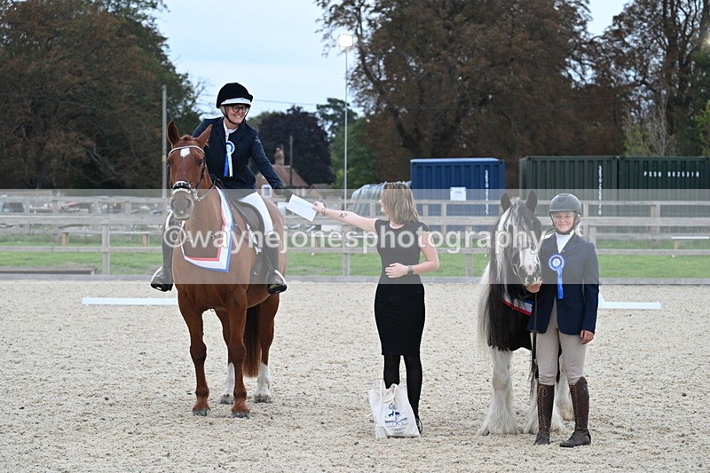 WJ7_2603 - Class 2 & Champs