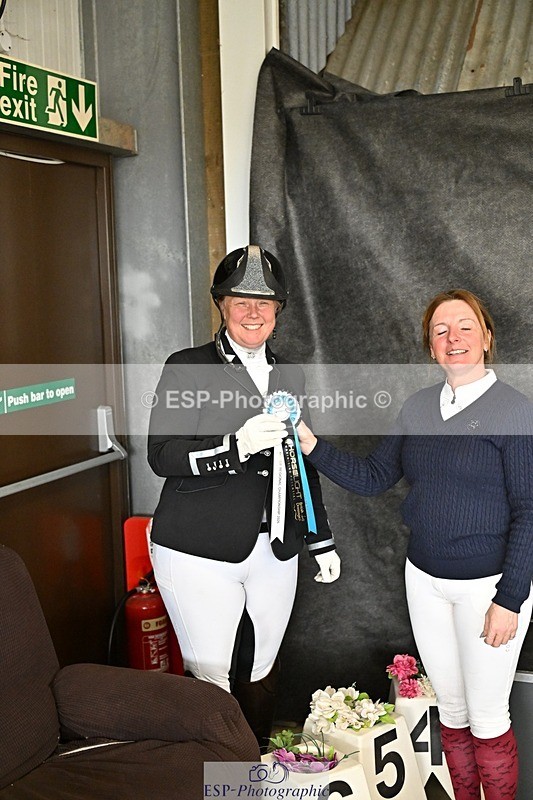 260214-130419-03853 - Cls 15 Medium Silver Presentations