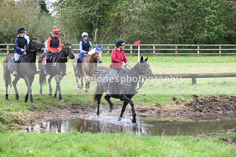 WJ6_6704 - Time at Photographer 13:06 to 13:23