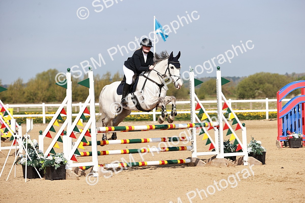  - Class 21 - Senior British Novice - 90cm