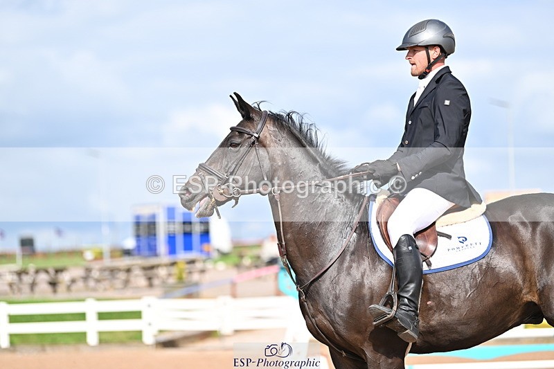 240806A-163320-00289 - 70cm BS Club & Schools