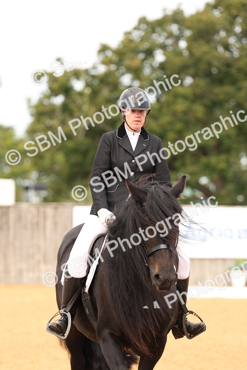 SBM_03573 - D1 - Small Tour Championship Intro 1