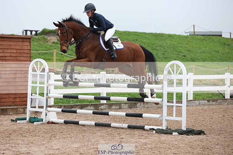 231112A-133857-04574 - Cls 20 Newcomers & 1.10m Open