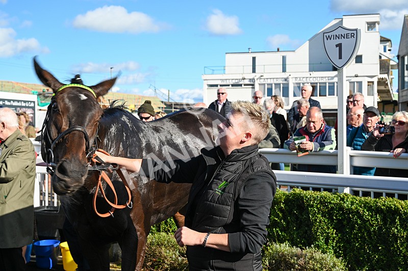 100924-Race 5-Crocodile Power-4530 - Race 5