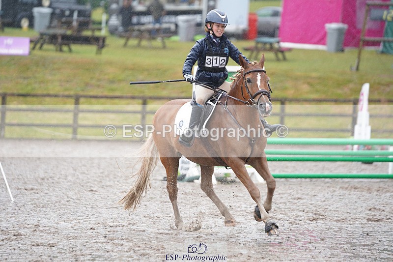 240824X-084322-20371 - 70cm Round 1 8.30 to 9.30