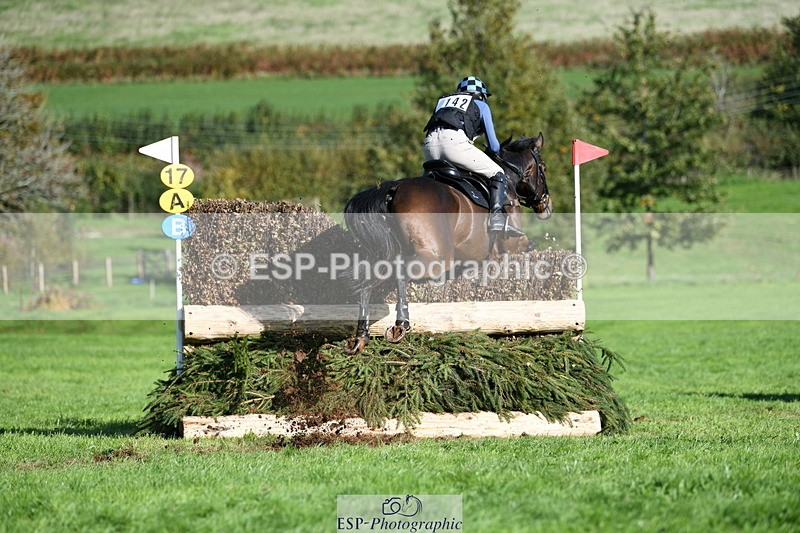 251024A-124933-11730 - B-142-Harry.Hodge