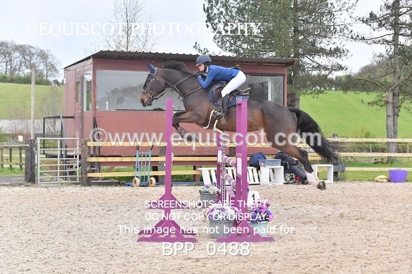 BPP_0488 - CLASS 4 FRI Senior Newcomers/ 1.10m Open