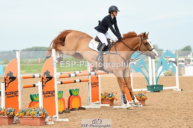 230504A-101630-00567 - Cls 8 Snr Foxhunter