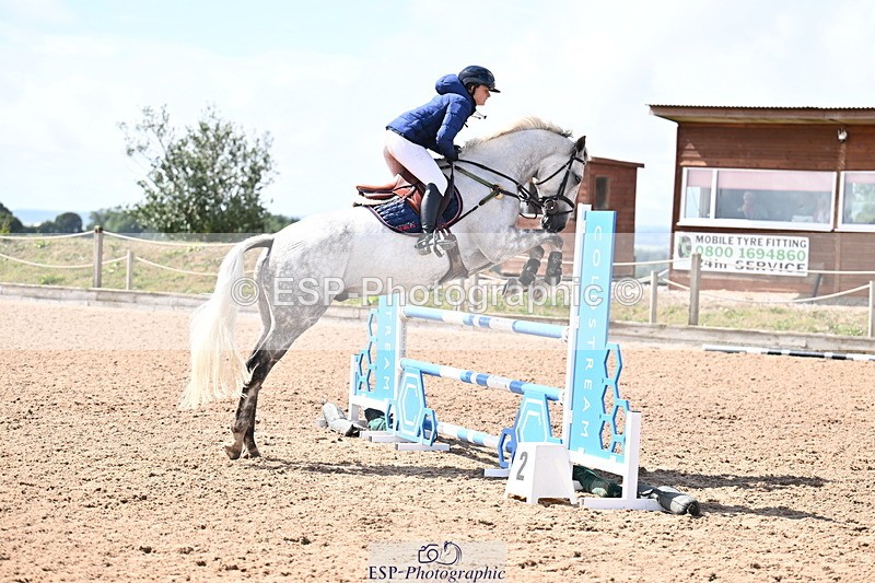 250827B-130827-00488 - Cls 4 Snr Newcomers 1.10m