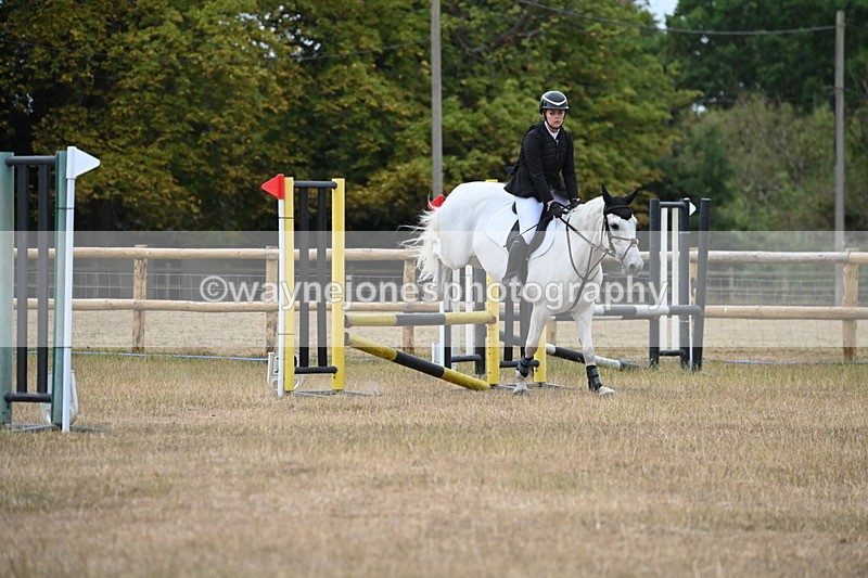 WJ6_0661 - Class 14 Intermediate Jumping 75cm