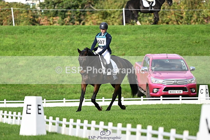 251023A-103230-02518 - G-507-Dominique.Kinnaird-Ainley