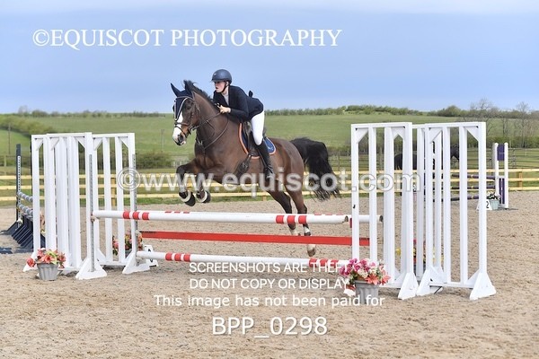 BPP_0298 - CLASS 2 FRI Senior BritiNovice/ 90cm Open