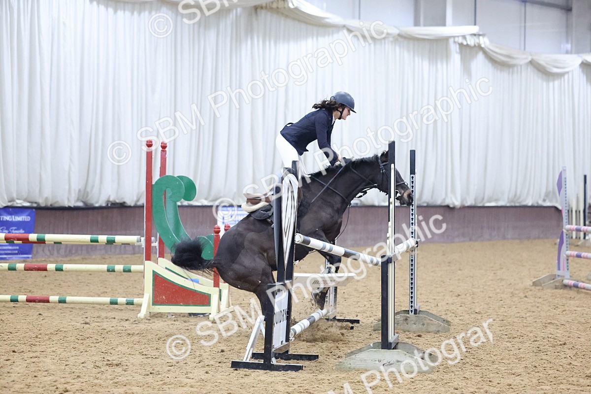 SBM_003301 - Class 11 - Blue Chip Pony Newcomers - 1.00m Open