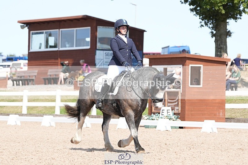 250817-142910-10970 - 055-Neve.HollowaySD.Out.of.the.Blue