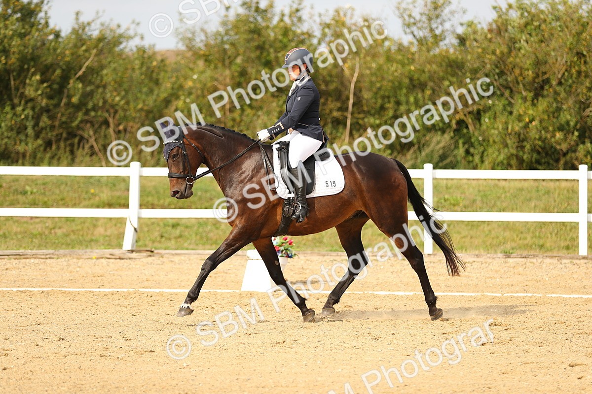 SBM_018472 - Class 14 - Novice 23 - 15.16-16.19