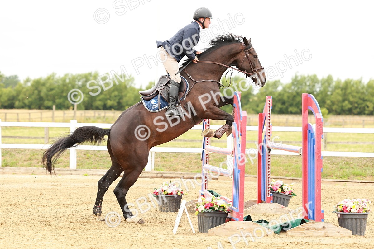 SBM_016792 - Class 20 - Senior Newcomers - 1.10m